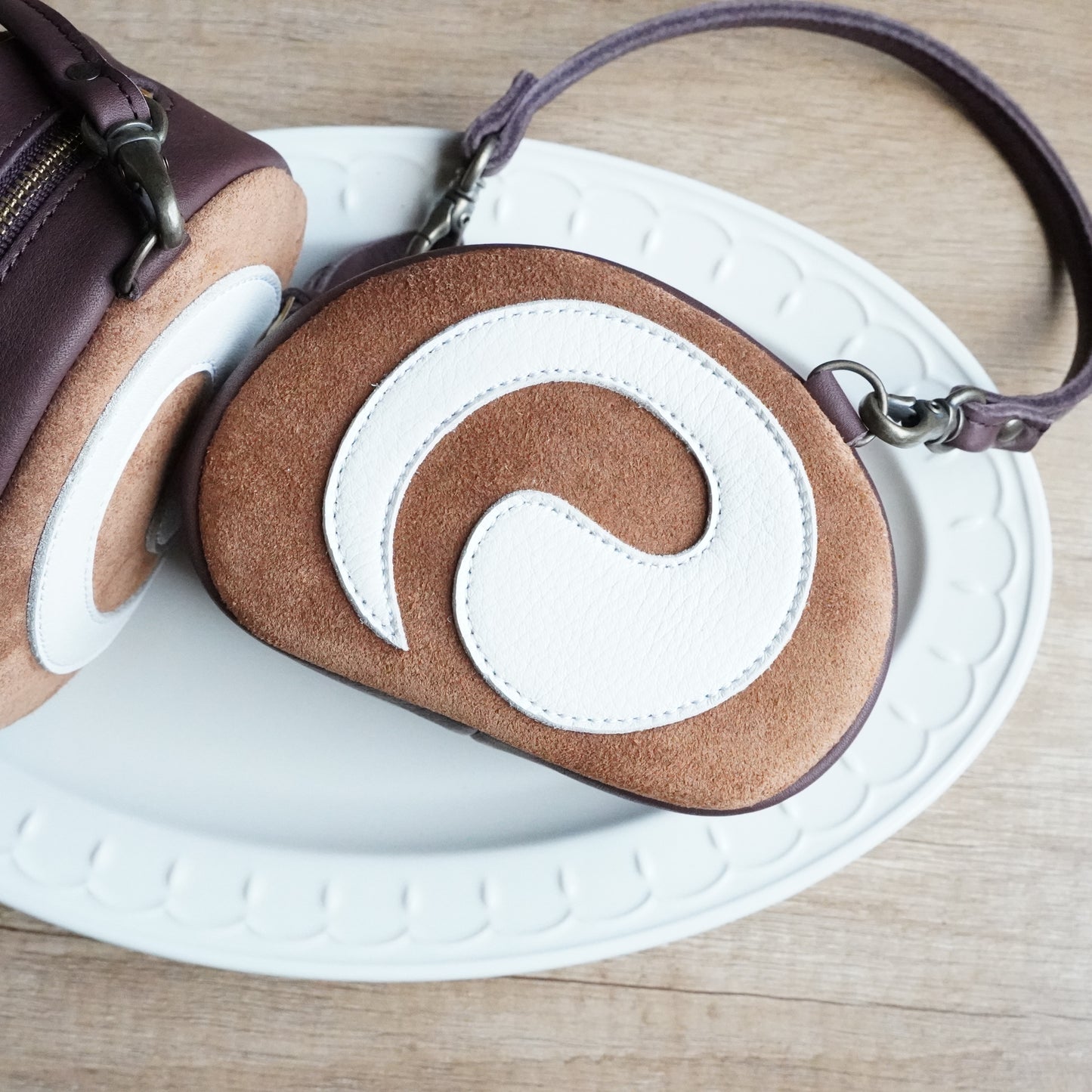 Roll Cake Hand Strap Pouch