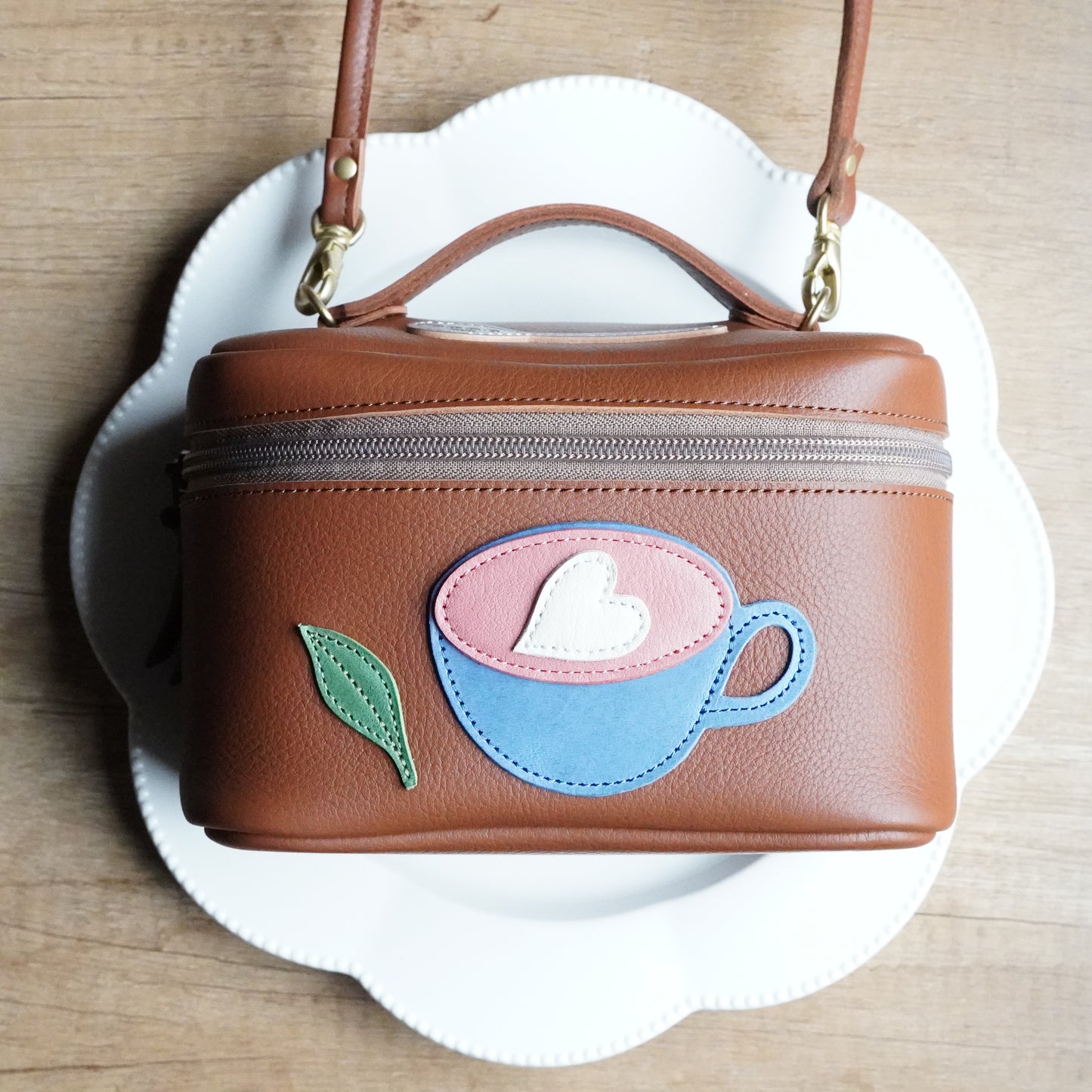 Heart Latte Box Pochette