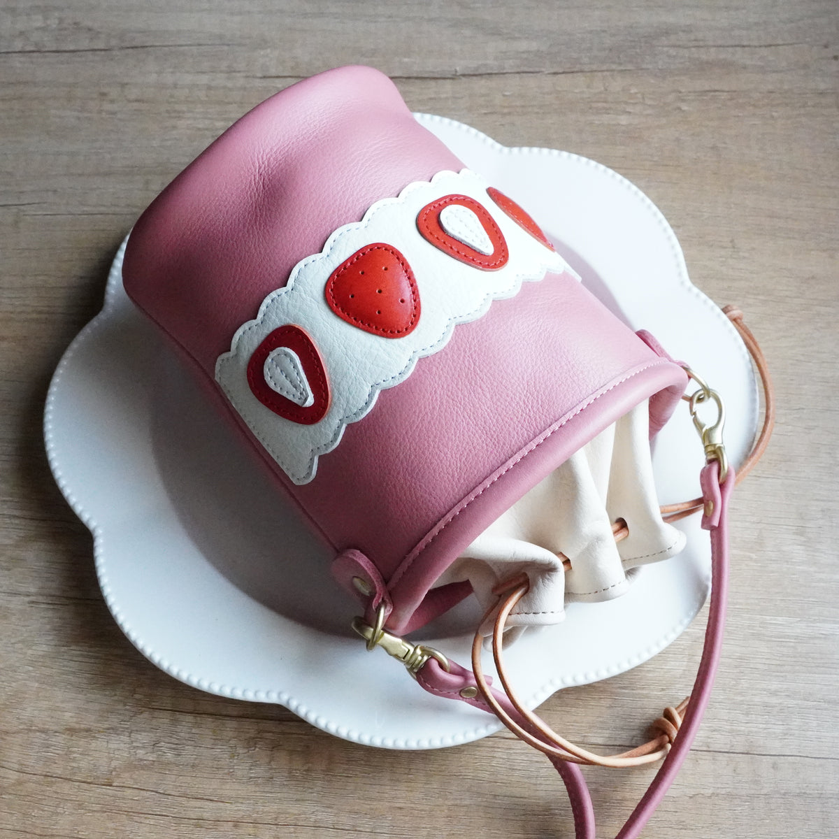 Poppy | Strawberry Cream